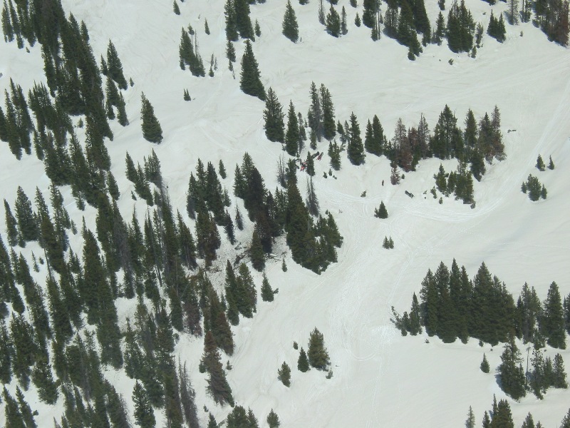 Cessna 310 in trees 27 may 2008