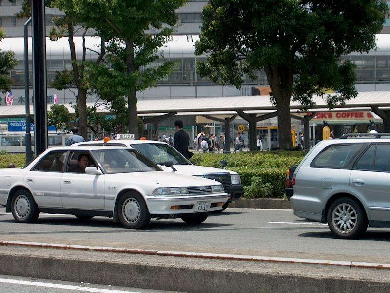 Mostly normal-sized sedans and the smaller cars tho.  Compare the side mirrors on the near car with those of the far taxi